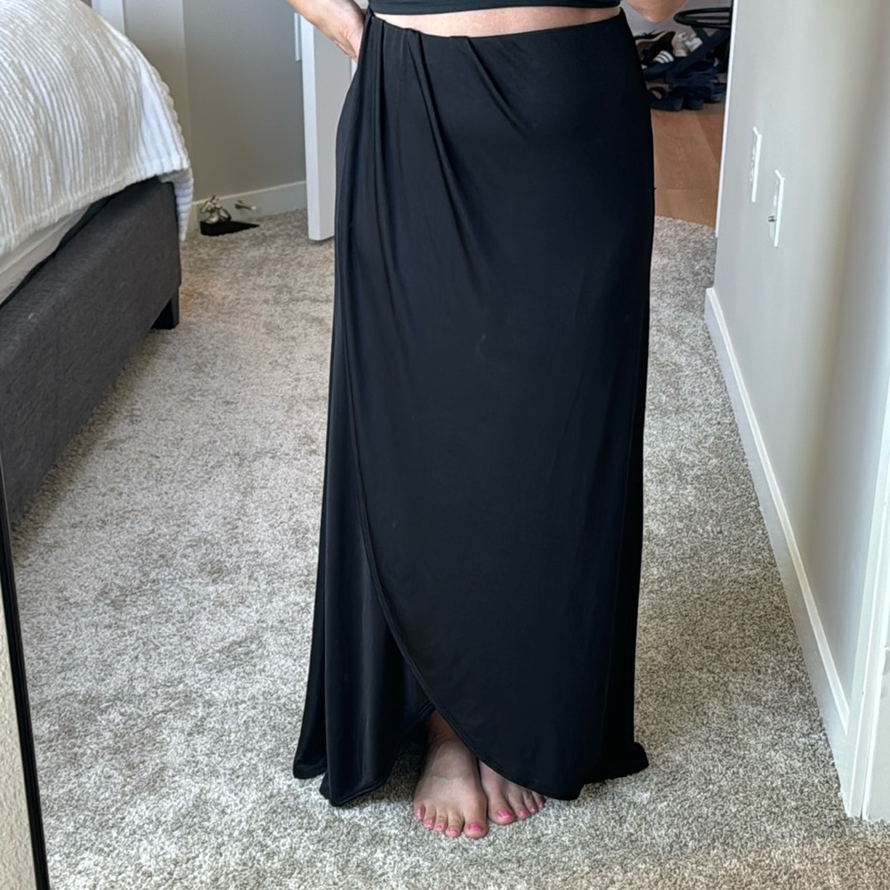 FREE PEOPLE XS black flowy long skirt stretchy cinched waist; silky feeling